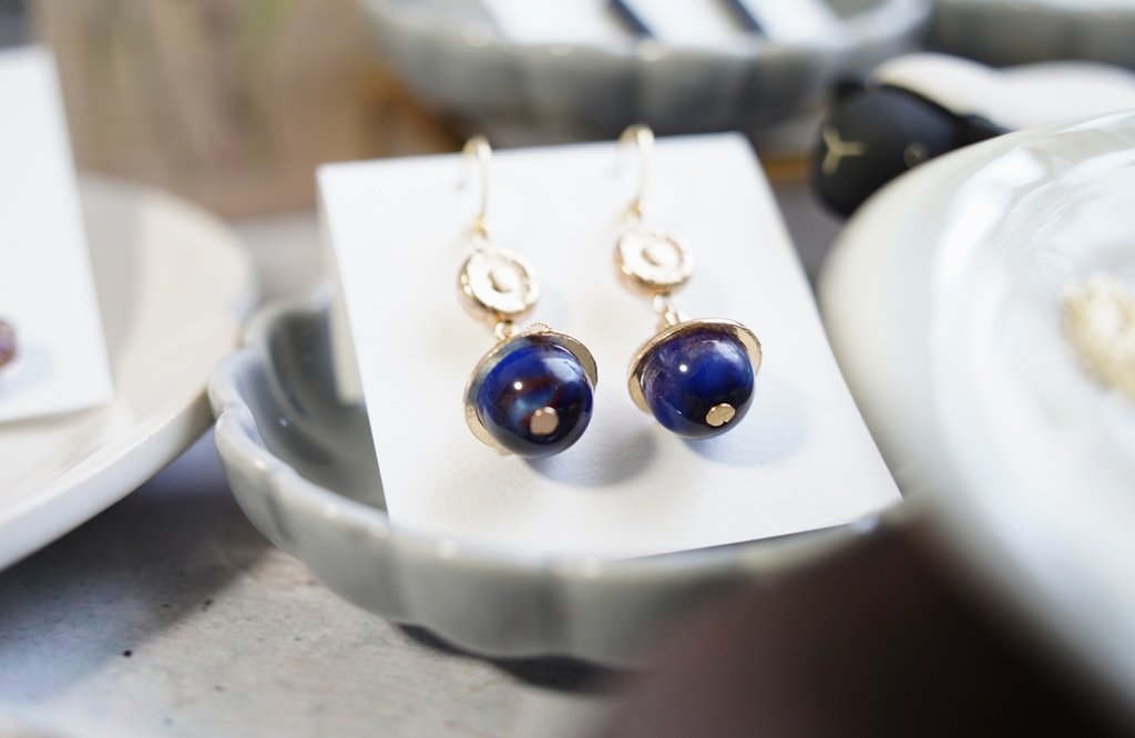 地球儀の耳飾り