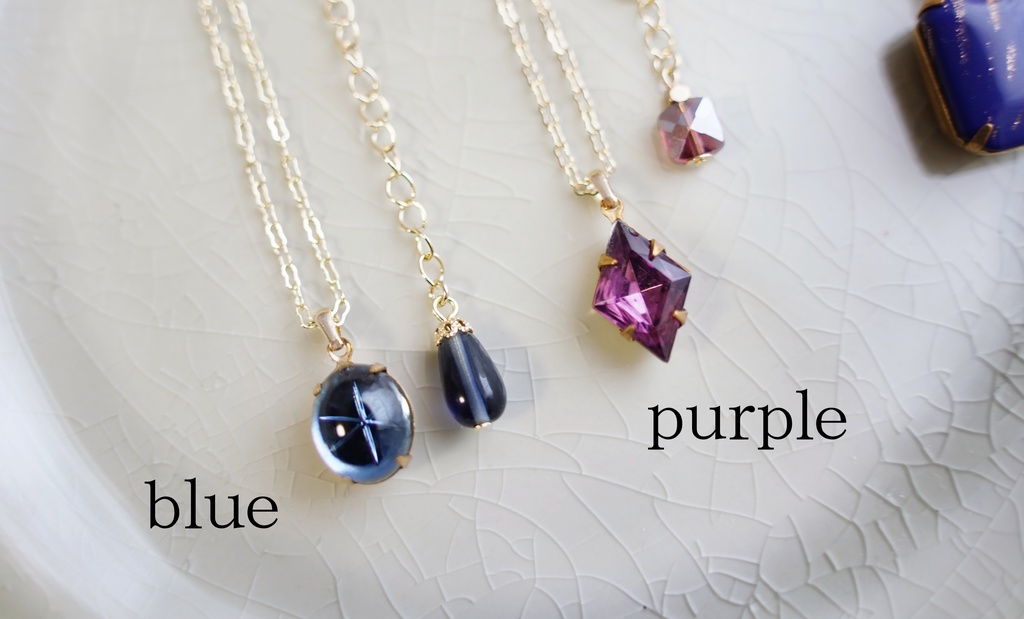 艶やかヴィンテージパーツの首飾り