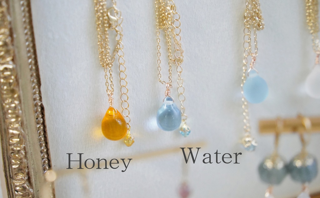 ドロップガラスの首飾り【クリアカラー】