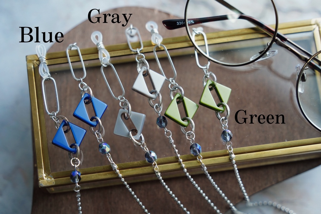 Mode square の眼鏡チェーン