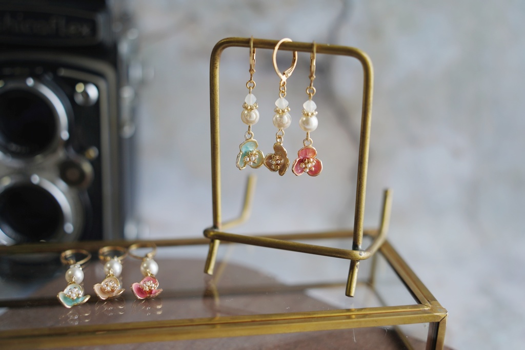 ミルキーフラワーの耳飾り