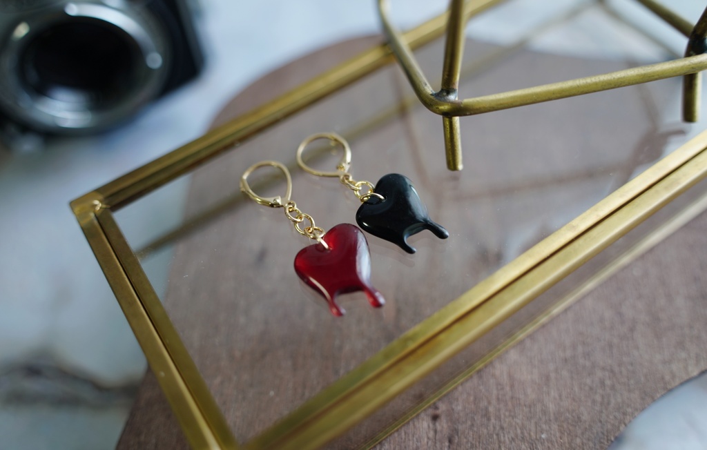 とろけるハートの耳飾り