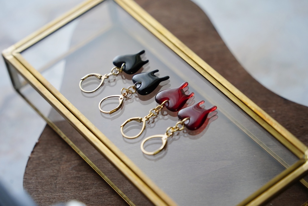 とろけるハートの耳飾り