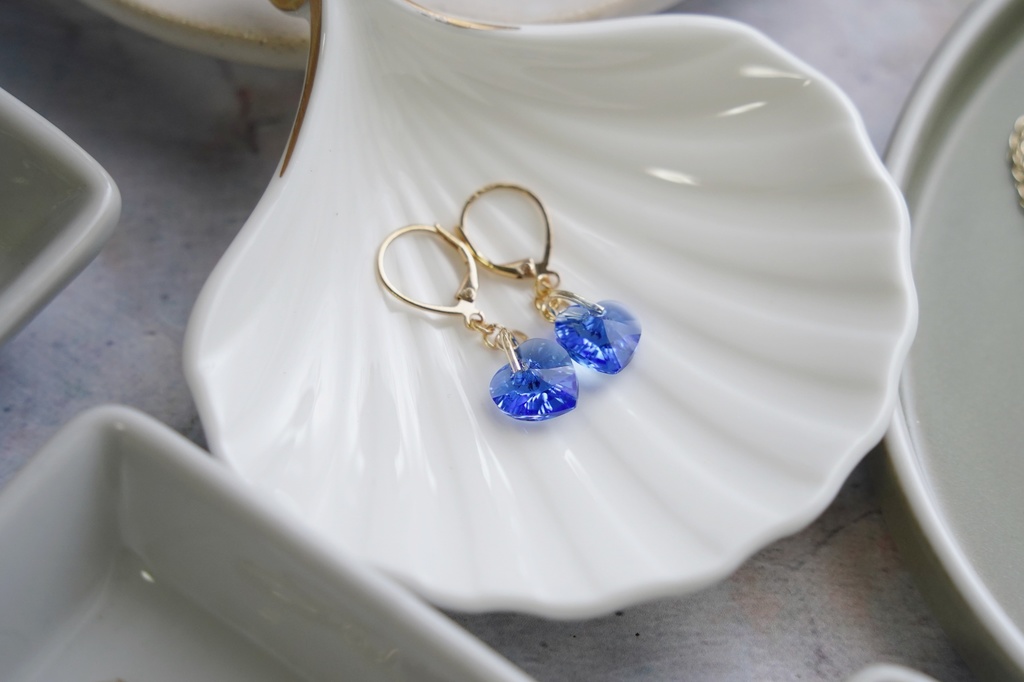 クリスタルハートの耳飾り