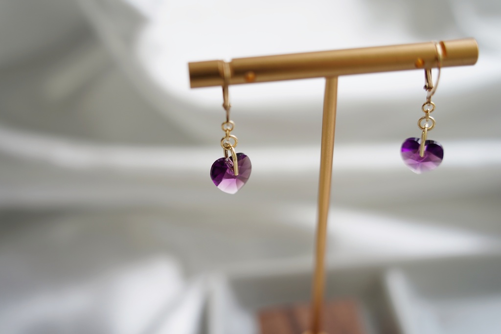 クリスタルハートの耳飾り