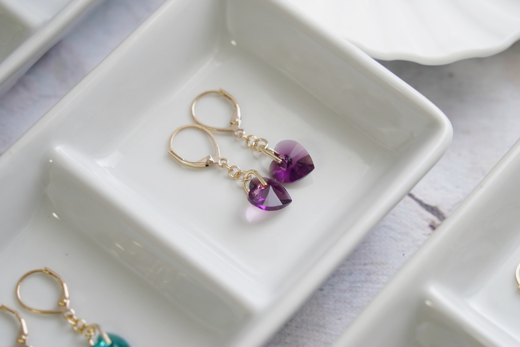 クリスタルハートの耳飾り