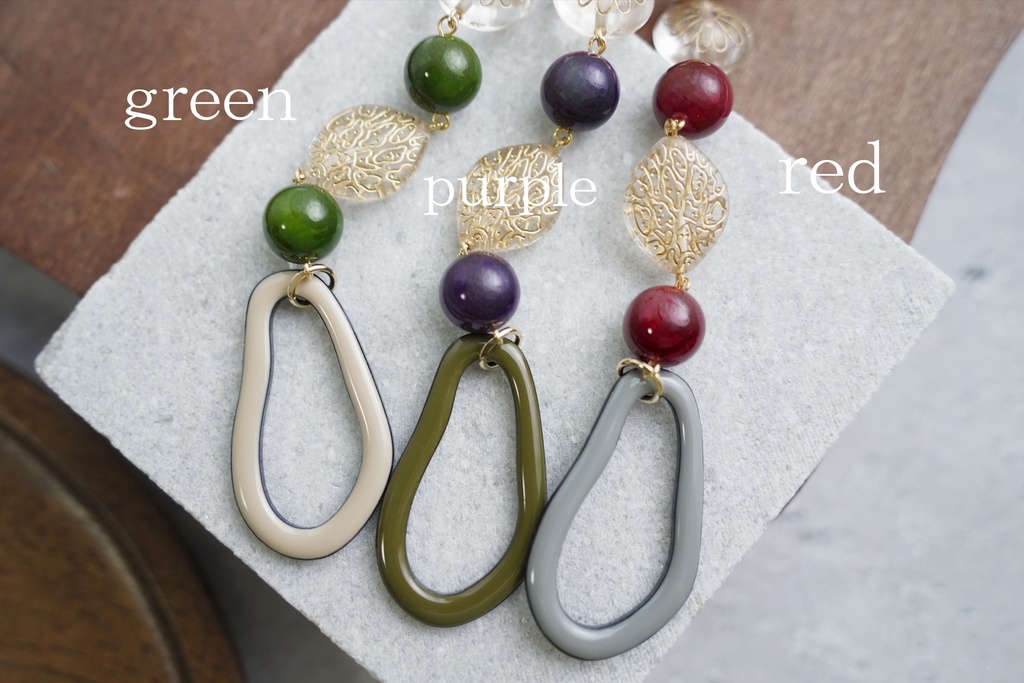 こっくり秋冬カラーのキーチャーム