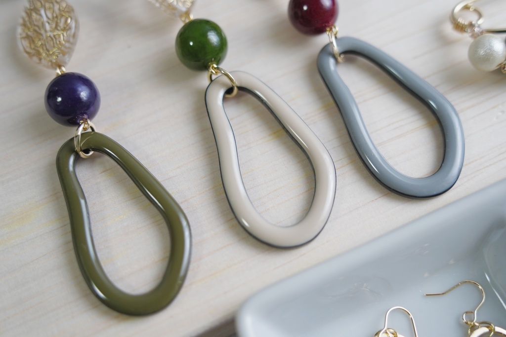 こっくり秋冬カラーのキーチャーム