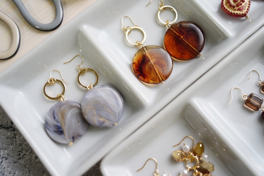 フープとサークルの耳飾り