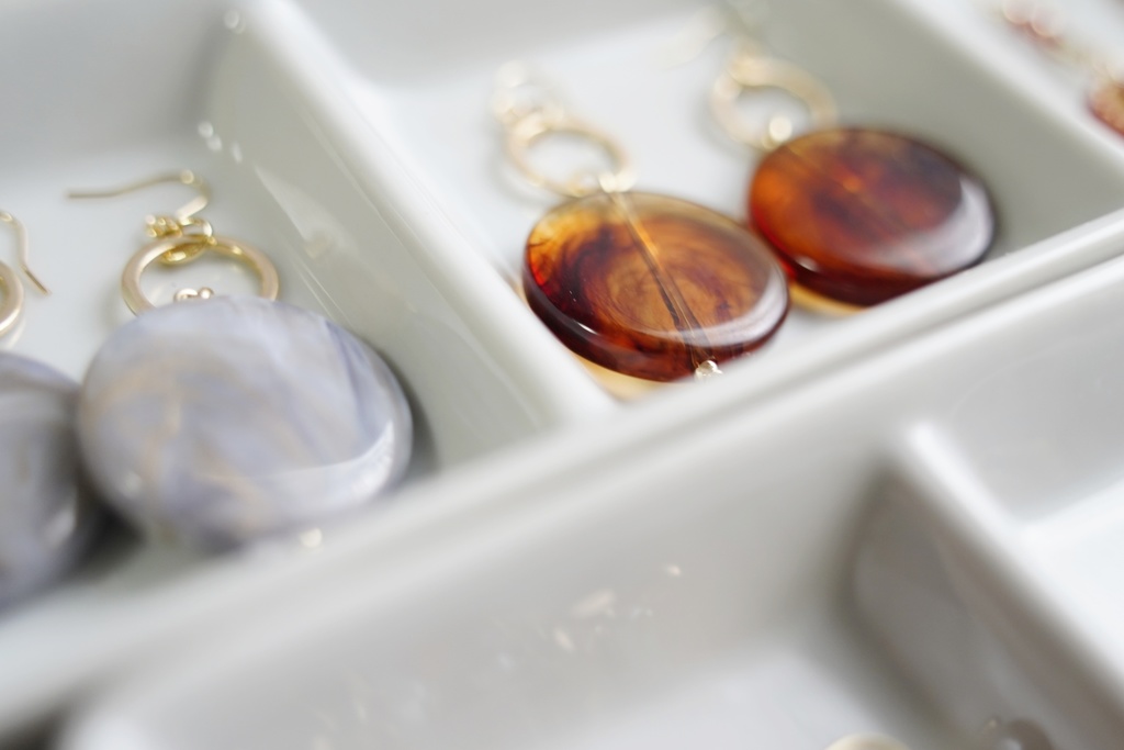 フープとサークルの耳飾り