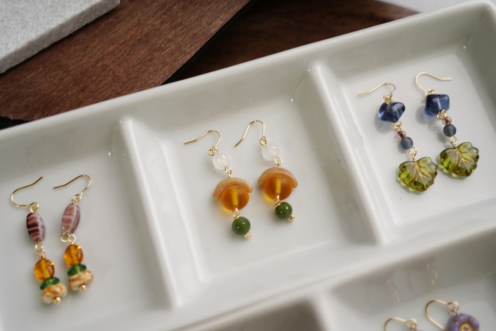 秋色いろいろな耳飾り