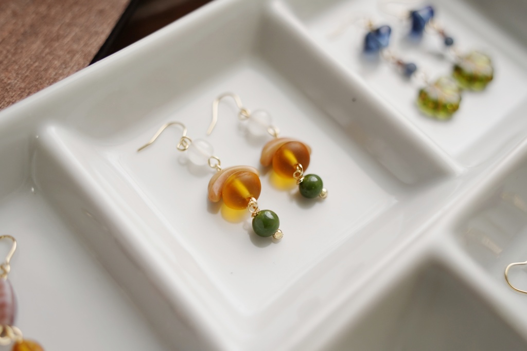 秋色いろいろな耳飾り