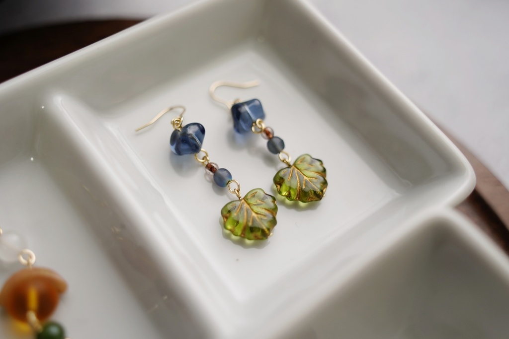 秋色いろいろな耳飾り