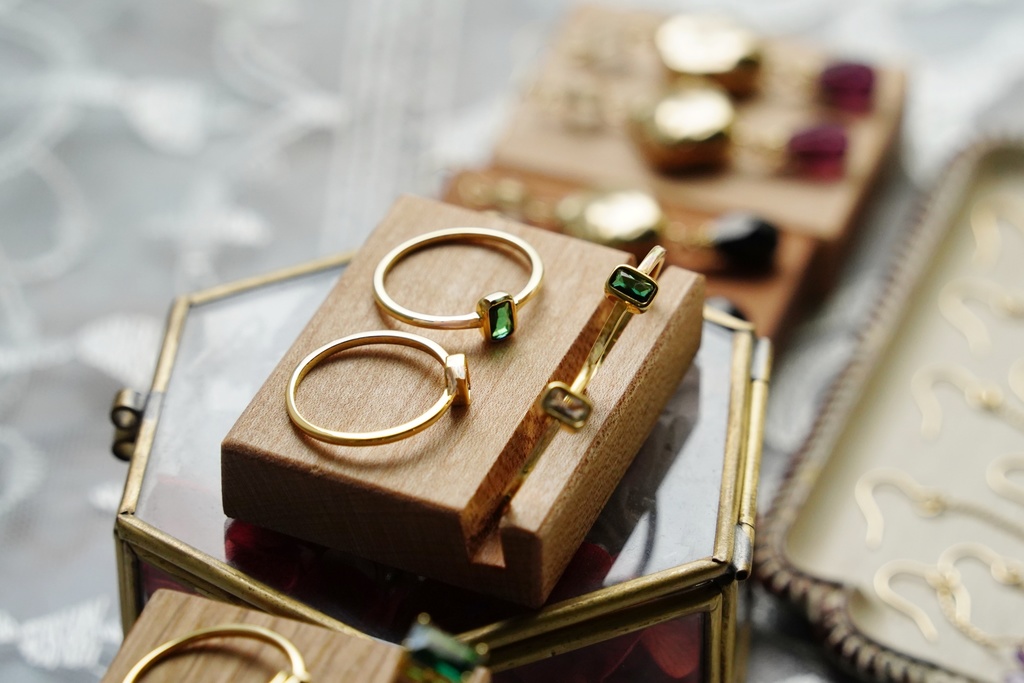 縦長スクエアのリング