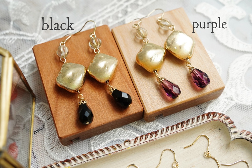 メタルビーズとチェコガラスの耳飾り