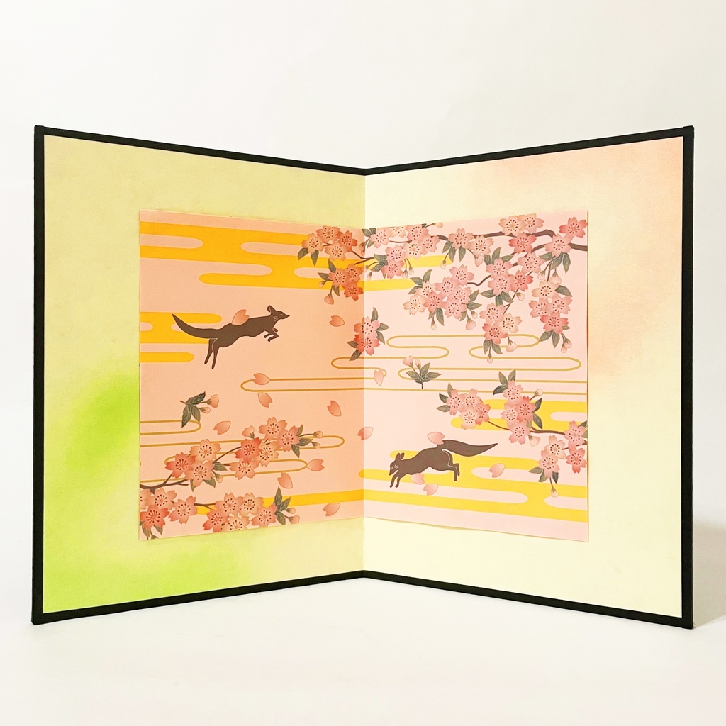 桜吹雪と狐 春飾り屏風 色紙 桜 雲 松 梅 和柄 春 イラスト 狐の嫁入り 狐面