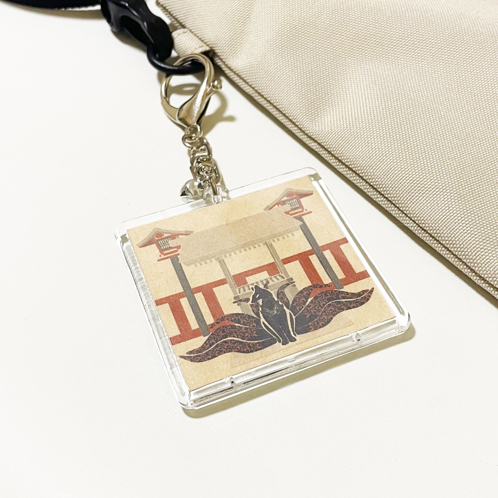 黒九尾の狐火 キーホルダー 四角タイプ リング 鈴 2way ストラップ 狐の嫁入り 狐面 狛狐