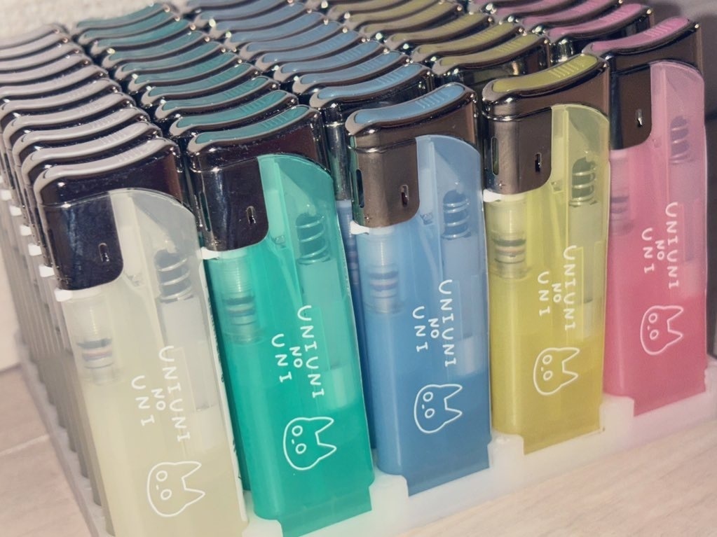 ぱすてるうにライター