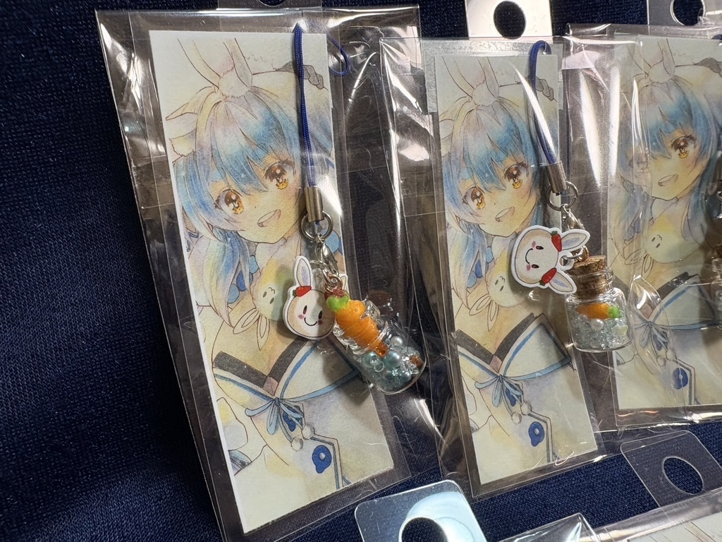 兎田ぺこらイメージ瓶詰ストラップ