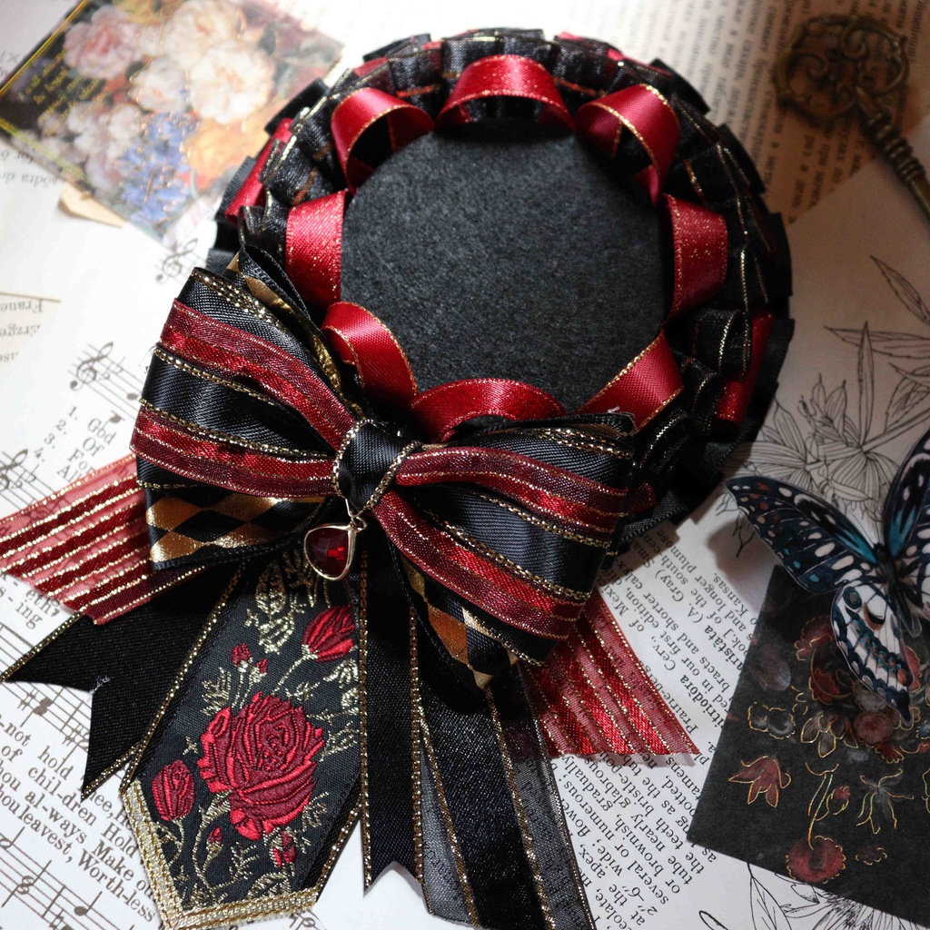 缶バッチロゼット 英雄の薔薇