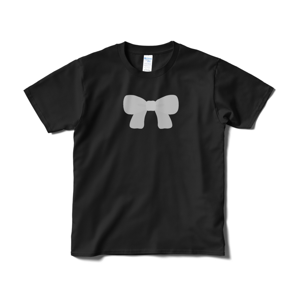 白色のリボンのTシャツ