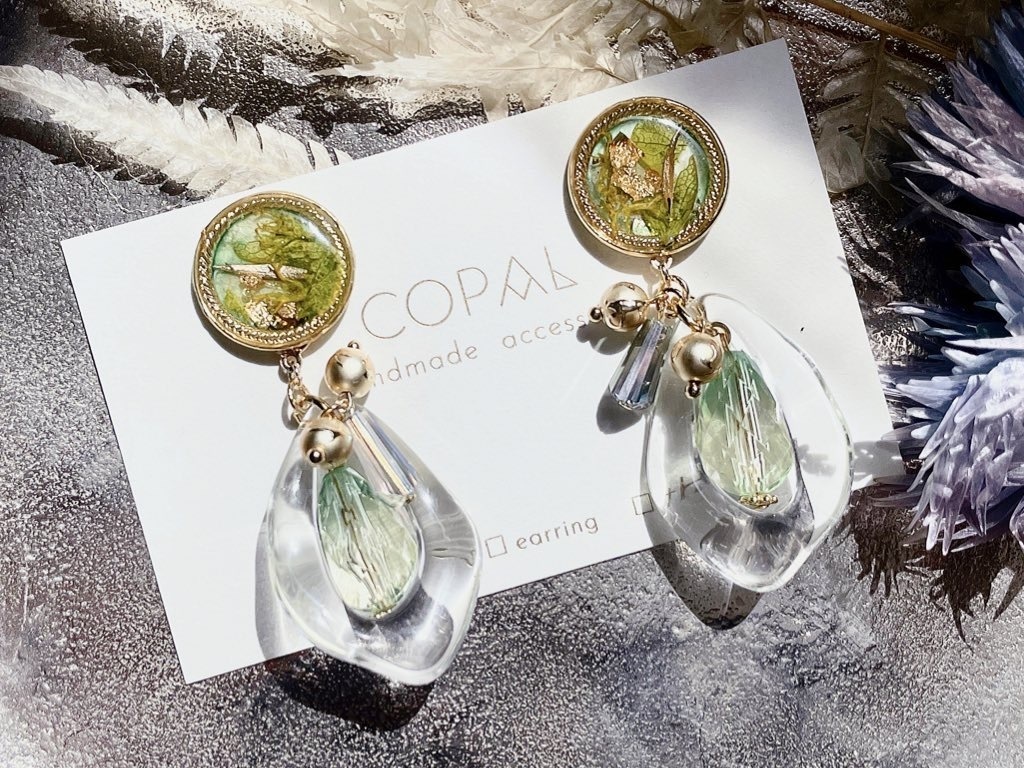 「SUNNY」Winter trope image