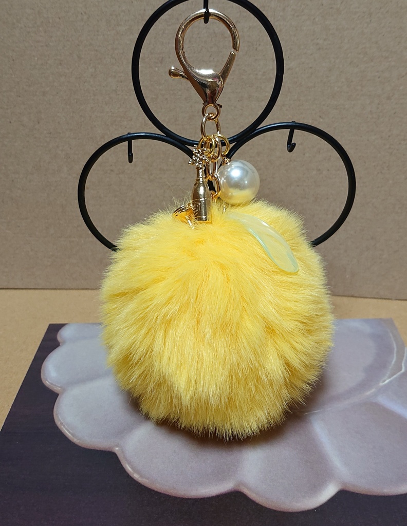 ✨🥂の日記念✨ポンポンチャーム