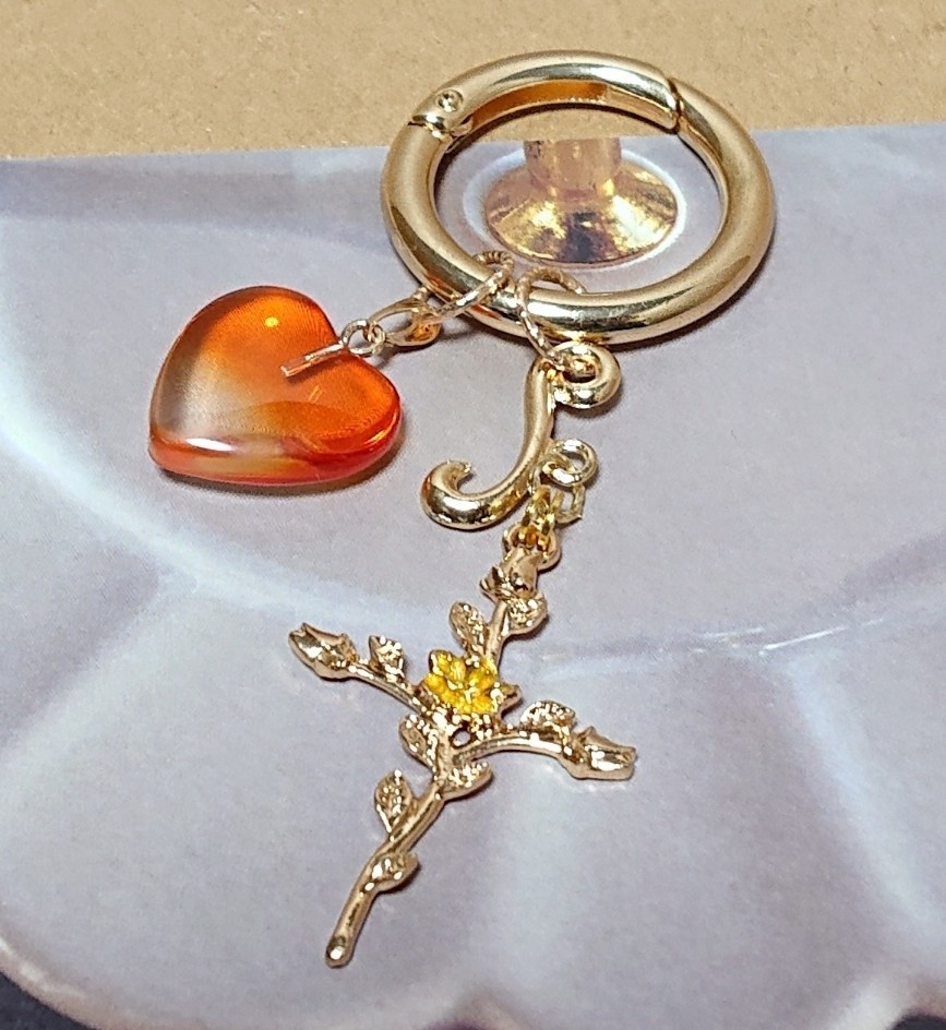 🍾薔薇と❤️のバッグチャーム👔