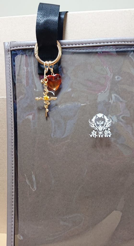 🍾薔薇と❤️のバッグチャーム👔