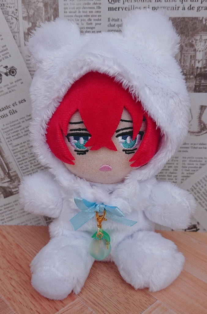 🍓イチゴと🍑桃の小さなチャーム(うちのこマーク)