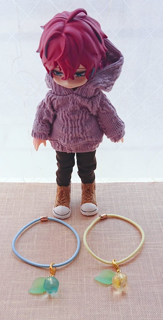 🍓イチゴと🍑桃の小さなチャーム(うちのこマーク)