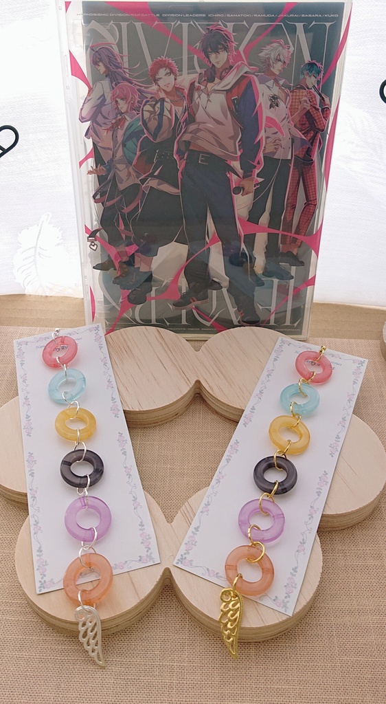 リーダーズなピアス❤️💙💛🤍💜🧡