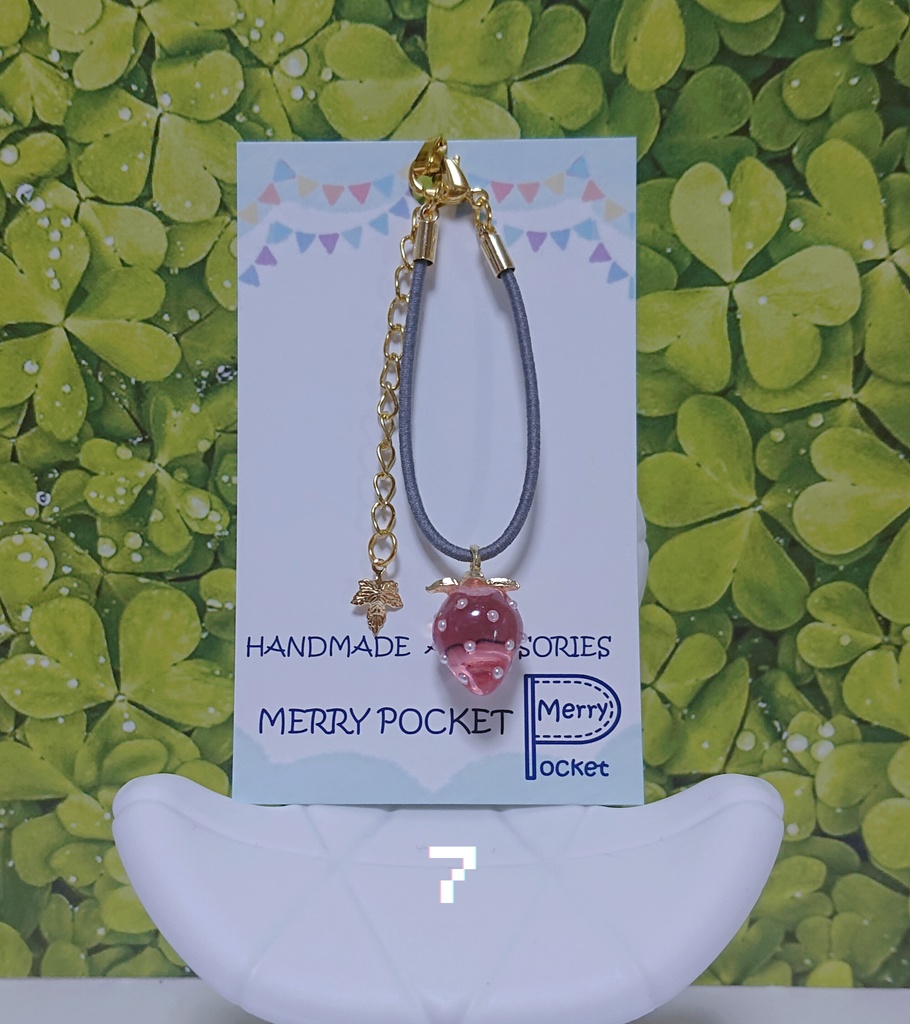 🍓イチゴのポーチ💛金色💛