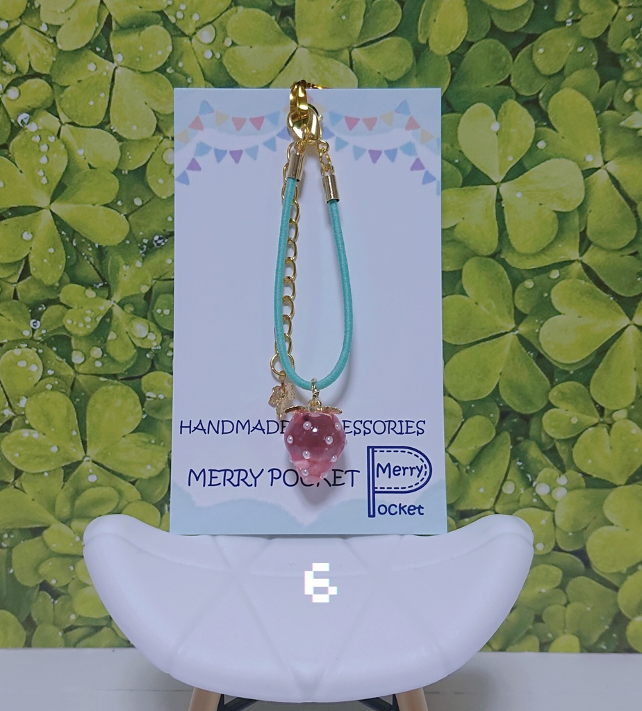 🍓イチゴのポーチ💛金色💛