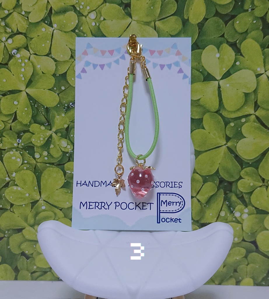 🍓イチゴのポーチ💛金色💛