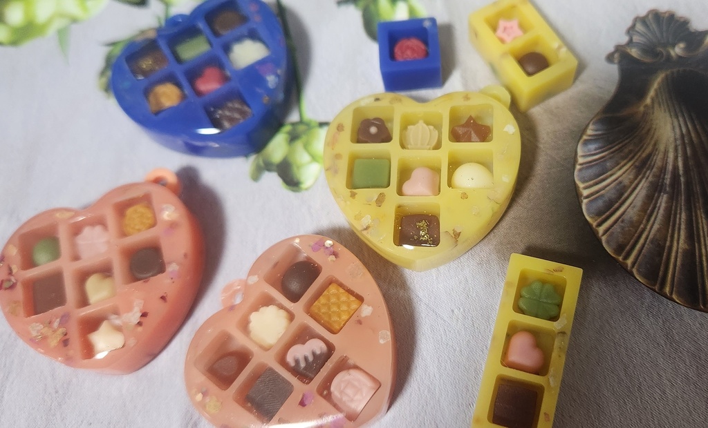 概念カラーチョコボックス キーホルダー