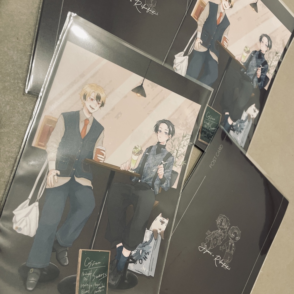 【コラボグッズ】アクリルキーホルダースタンド&ポストカード