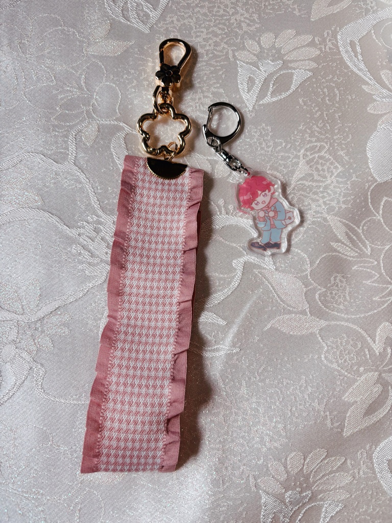 西師弟スマホストラップ(クロエ、ピンクリボン)