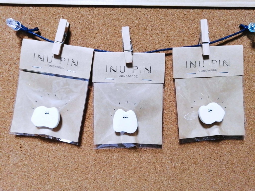 INU PIN【ハンドメイドブローチ】