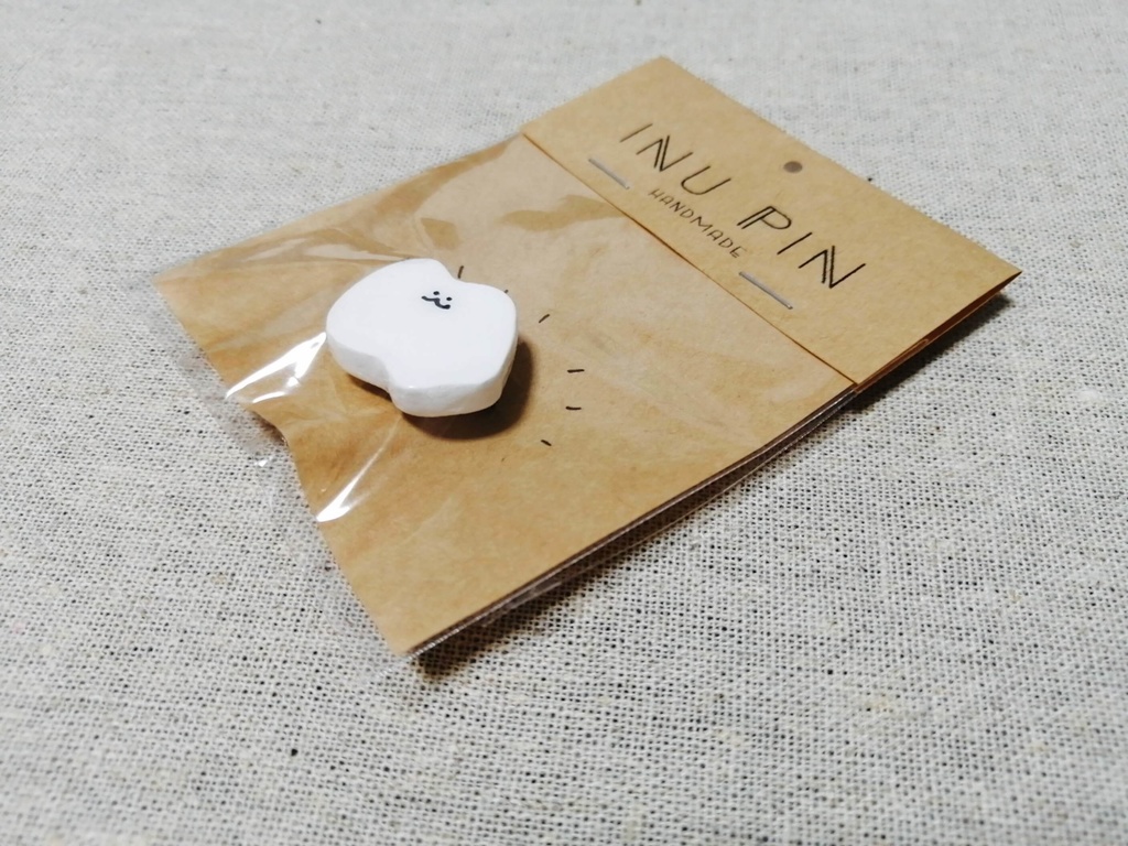 INU PIN【ハンドメイドブローチ】