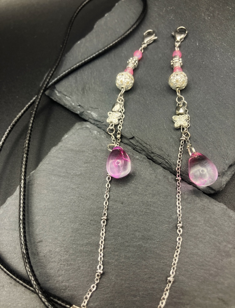 【マスクチェーン】ピンク×シルバー (ニッケルフリー)ハンドメイド