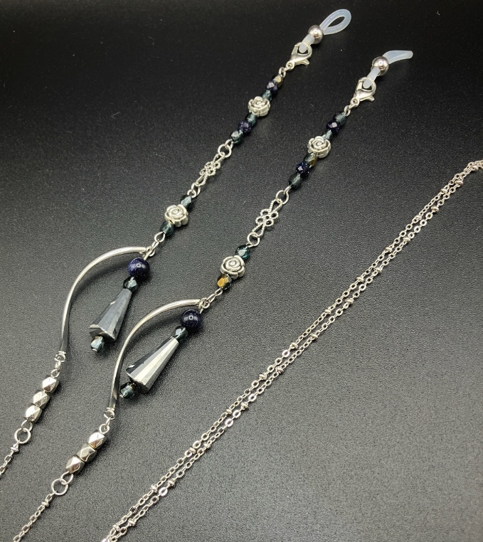 【メガネチェーン】ブラック×シルバー (ニッケルフリー)ハンドメイド