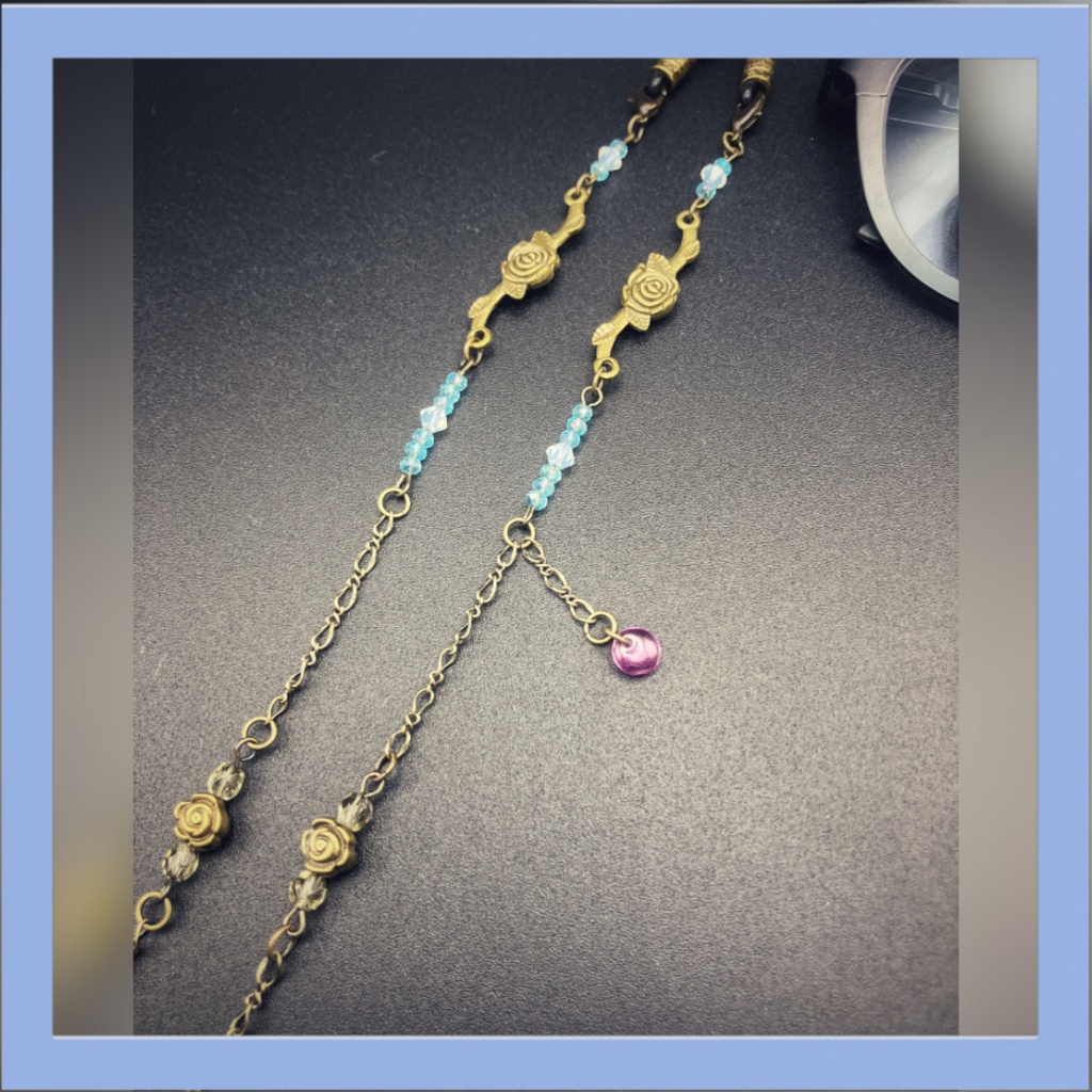 【メガネチェーン】ブルー×金古美　ゴールド　(ニッケルフリー)ハンドメイド