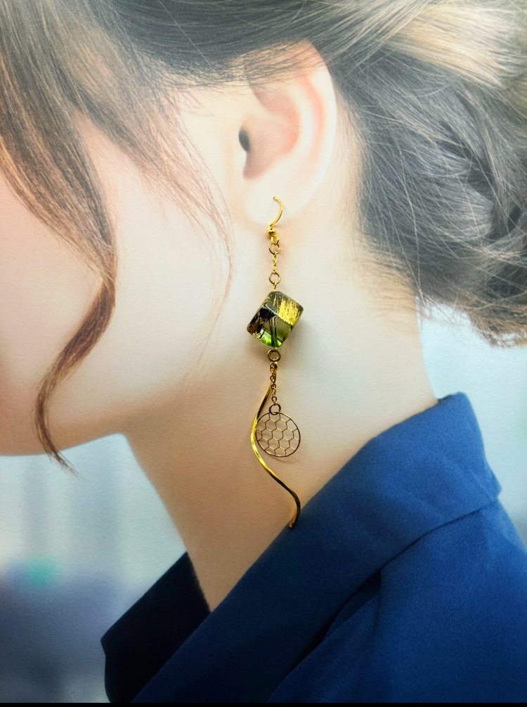 【ピアス イヤリング】ブラック×ゴールド ハンドメイド