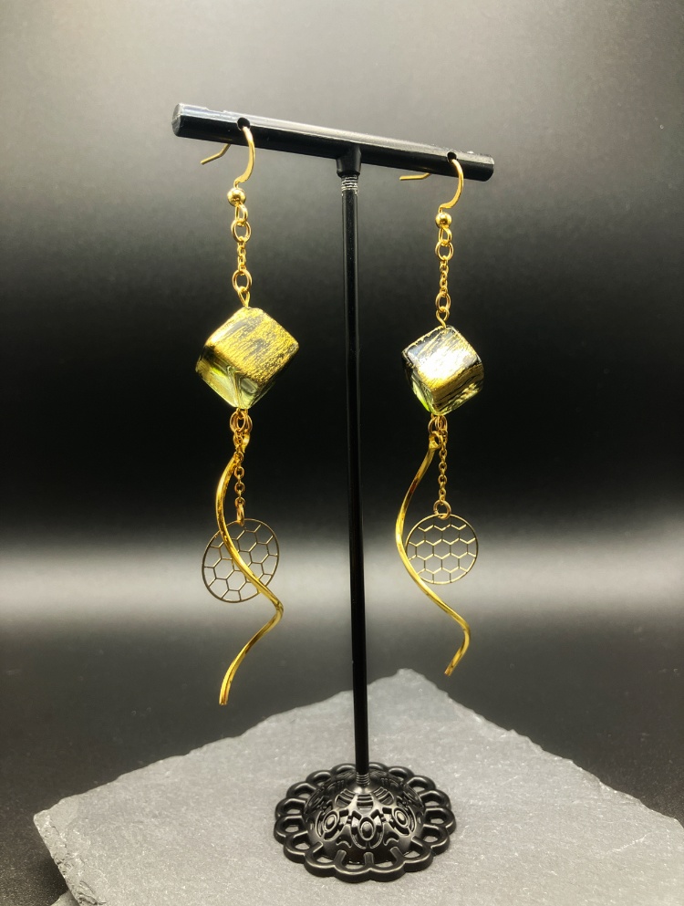 【ピアス イヤリング】ブラック×ゴールド ハンドメイド