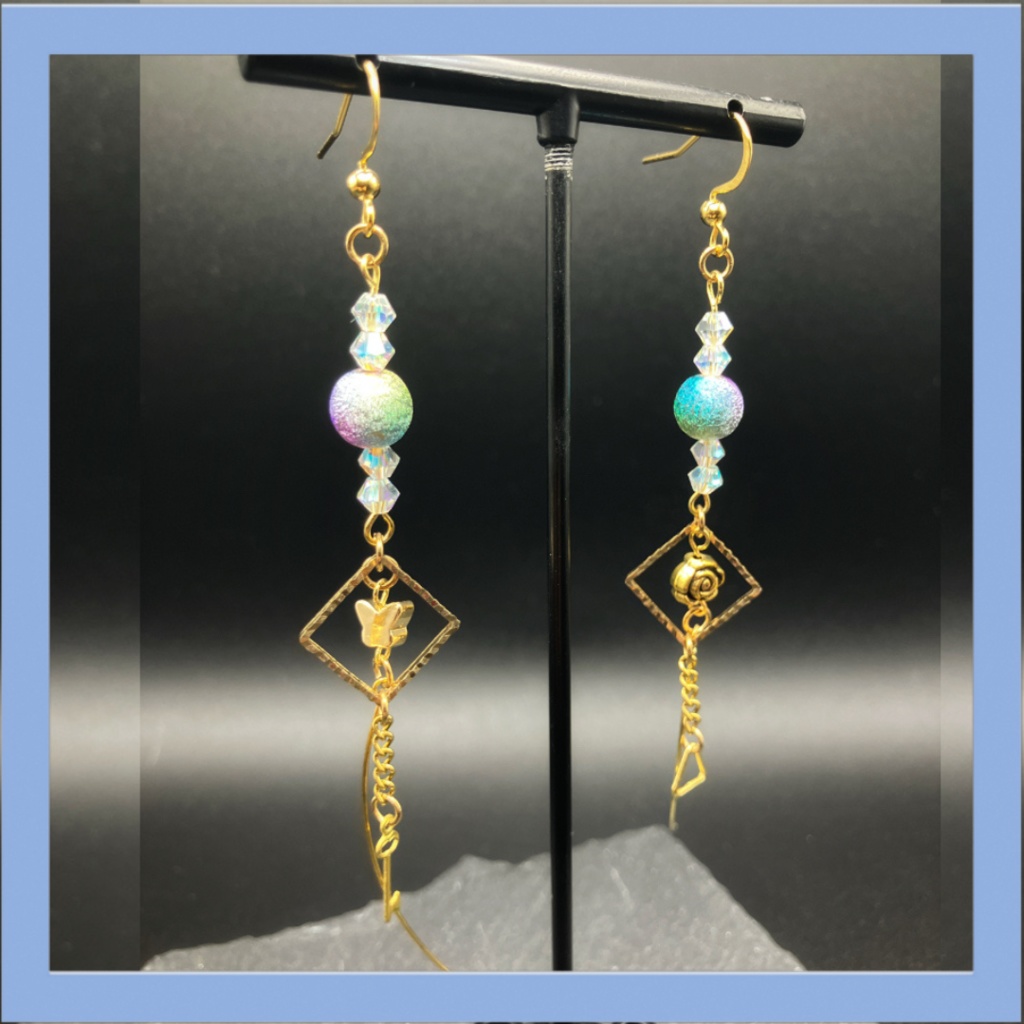 【ピアス イヤリング】ブルー　パープル×ゴールド　ハンドメイド　サージカルステンレス