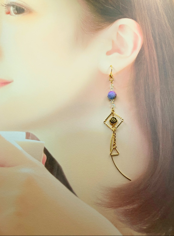 【ピアス イヤリング】ブルー パープル×ゴールド ハンドメイド サージカルステンレス