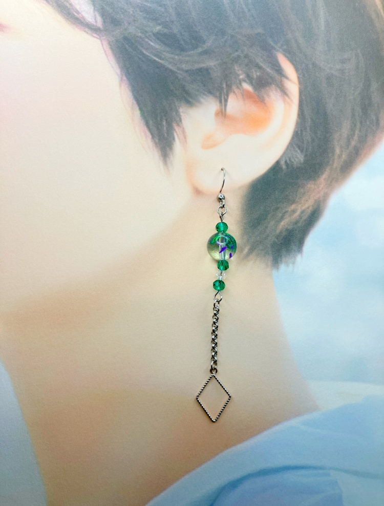 【ピアス イヤリング】グリーン×シルバー ハンドメイド サージカルステンレス