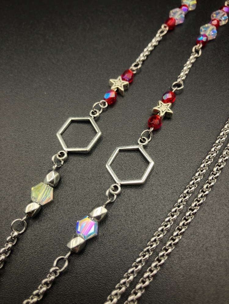 【メガネチェーン】レッド×シルバー (ニッケルフリー)ハンドメイド