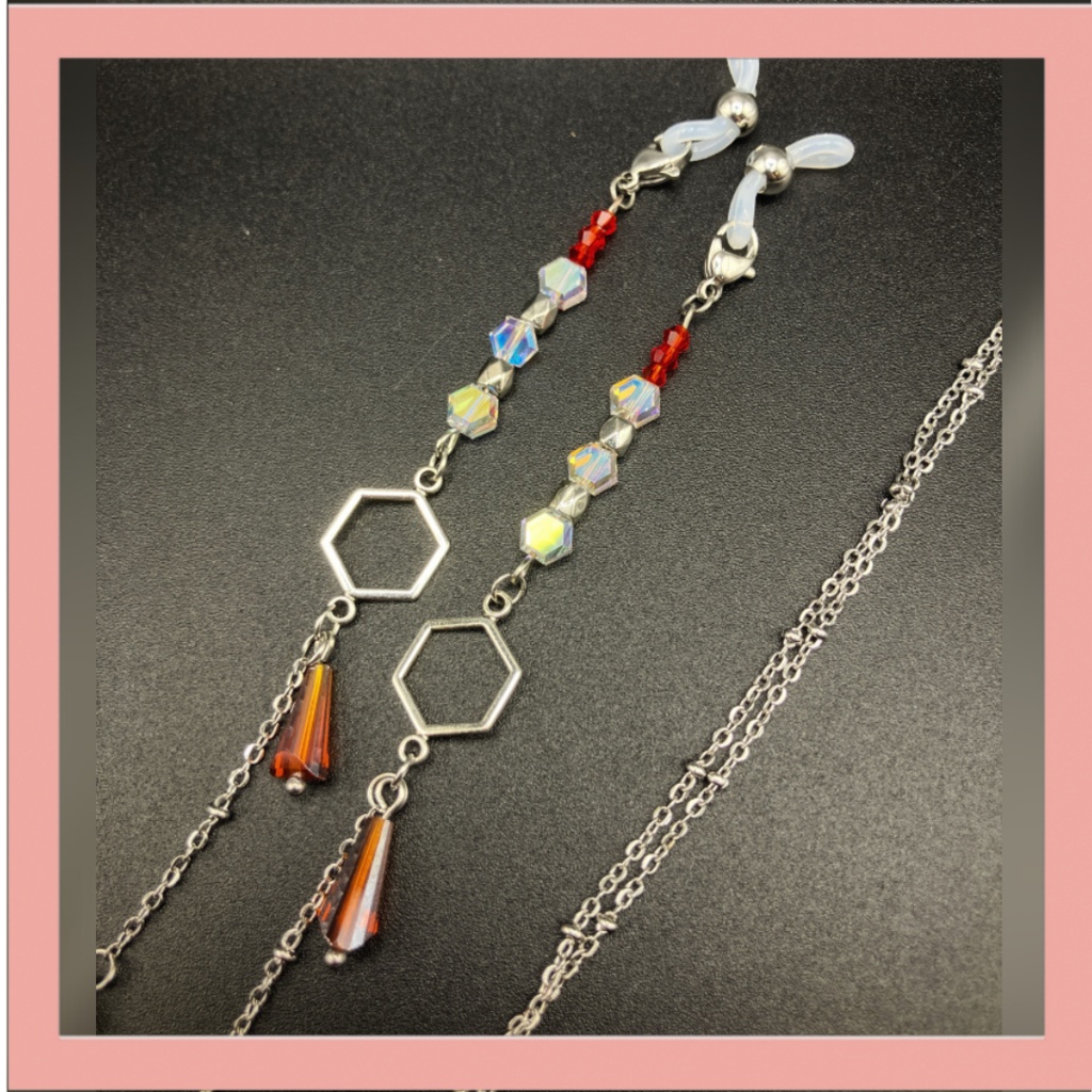 【メガネチェーン】レッド×シルバー　(ニッケルフリー)ハンドメイド